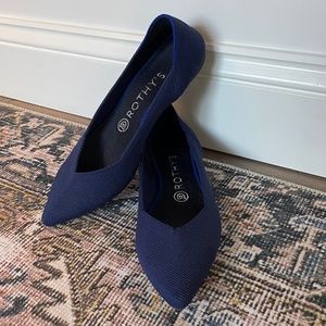 Rothy’s the Point, Navy Blue, size 8